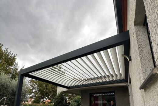 Pergola bioclimatique
